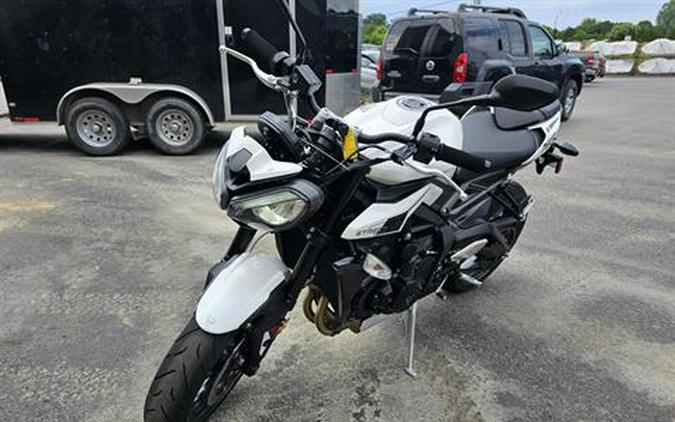 2024 Triumph Street Triple 765 R