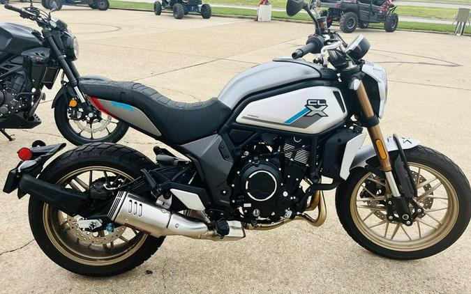 2022 CFMoto CF700-2US