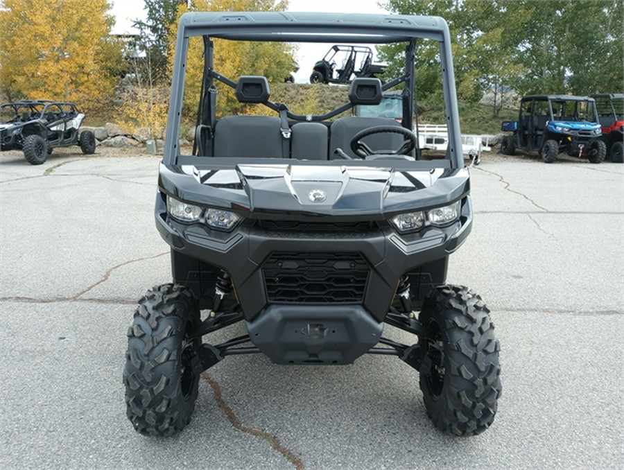 2024 Can-Am™ Defender DPS HD10