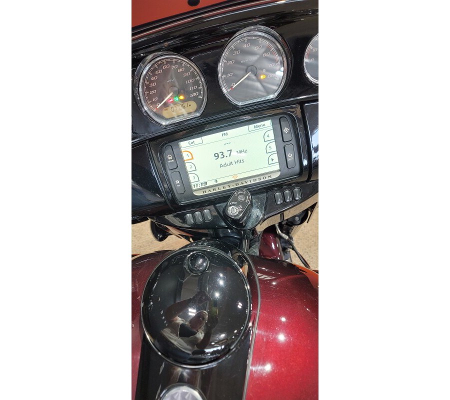 2018 Harley-Davidson® Street Glide® Special Billiard Burgundy