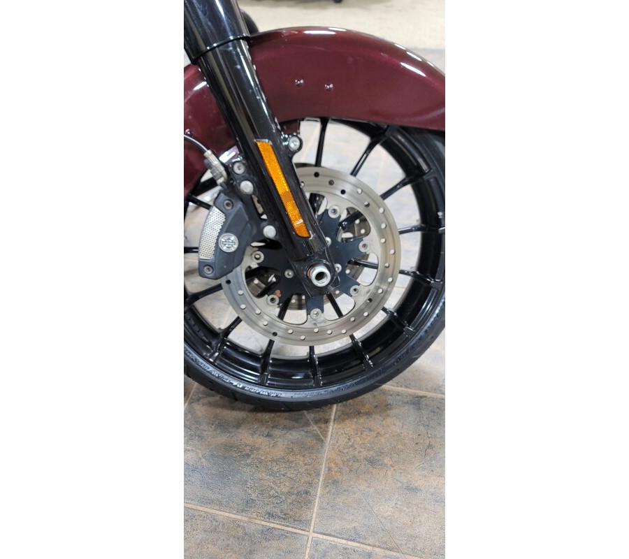 2018 Harley-Davidson® Street Glide® Special Billiard Burgundy