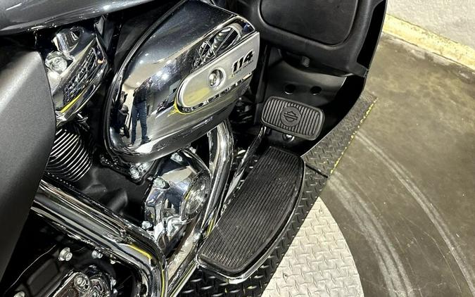 Harley-Davidson® Ultra Limited 2021 FLHTK 622402B GAUNT GRY MET/VIV BK W/12 D