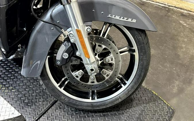 Harley-Davidson® Ultra Limited 2021 FLHTK 622402B GAUNT GRY MET/VIV BK W/12 D