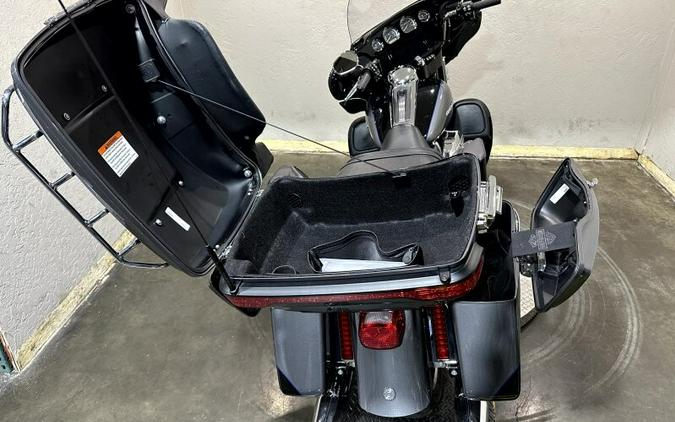 Harley-Davidson® Ultra Limited 2021 FLHTK 622402B GAUNT GRY MET/VIV BK W/12 D