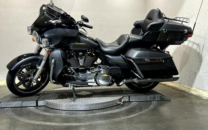 Harley-Davidson® Ultra Limited 2021 FLHTK 622402B GAUNT GRY MET/VIV BK W/12 D