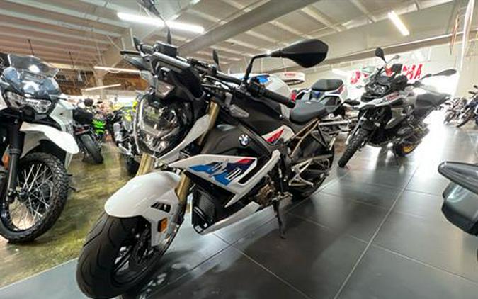 2024 BMW S 1000 R