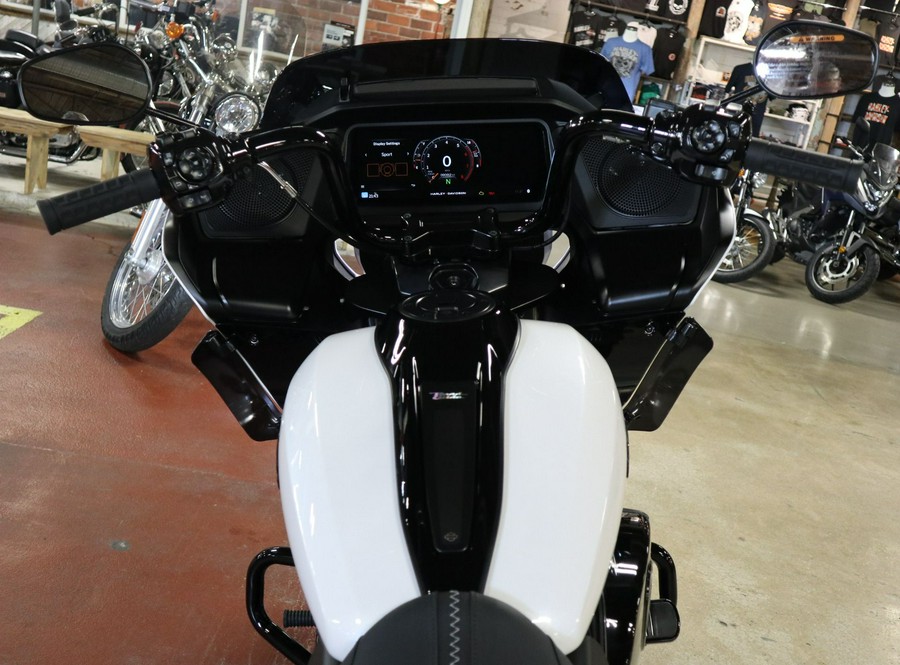 2024 Harley-Davidson Road Glide®