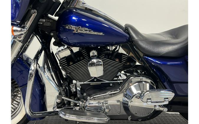 2006 Harley-Davidson® STREET GLIDE FLHX