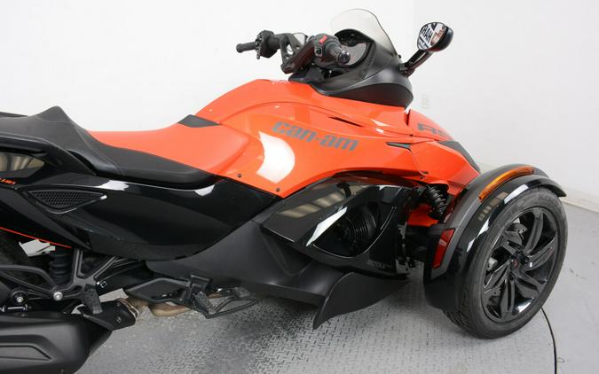 2016 CAN AM SPYDER RS-S