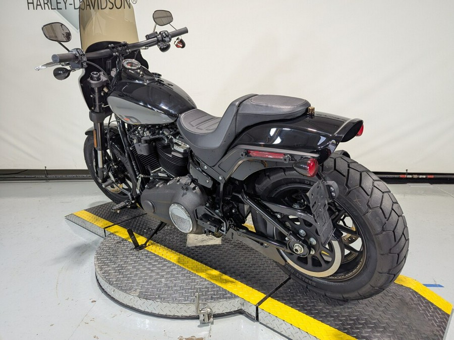 2022 Harley-Davidson® Fat Bob® 114 Vivid Black