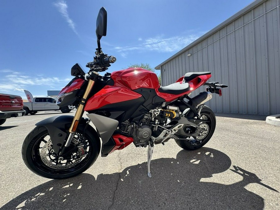 2026 Ducati Streetfighter V2