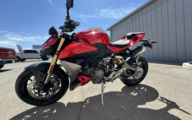 2026 Ducati Streetfighter V2