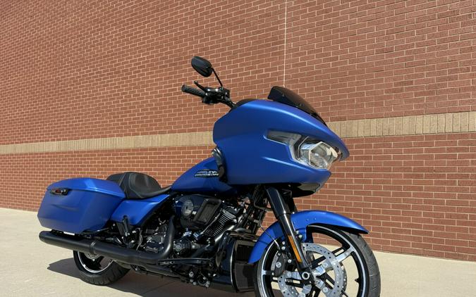 2026 Harley-Davidson® Road Glide® Aurora Blue Denim Black Trim
