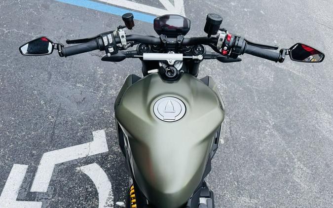 2023 Ducati Streetfighter V2 Storm Green