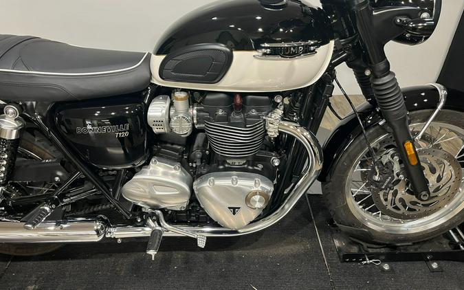 2024 Triumph Bonneville T120