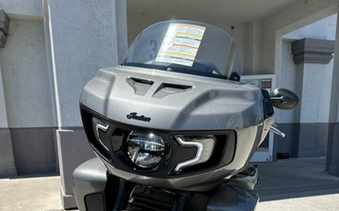 2025 Indian Pursuit Dark Horse 112 w/PowerBand Audio Heavy M