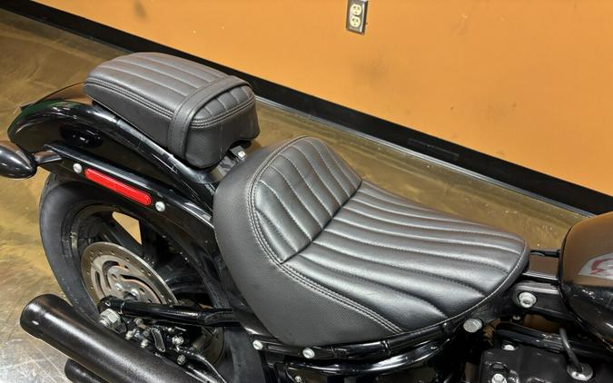 FXBBS 2022 Street Bob® 114