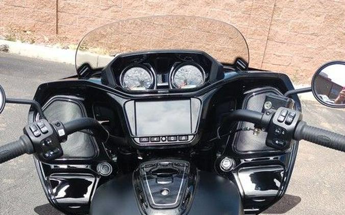 2025 Indian Motorcycle® Challenger® Dark Horse® Black Smoke