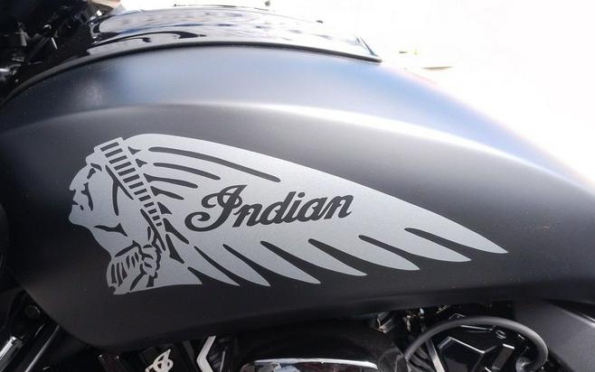 2025 Indian Motorcycle® Challenger® Dark Horse® Black Smoke
