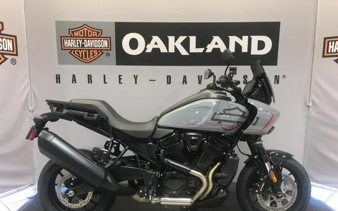 Harley-Davidson® Pan America® 1250 ST 2026