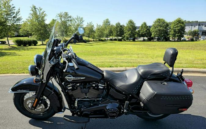 2020 Harley-Davidson® FLHCS - Heritage Classic 114