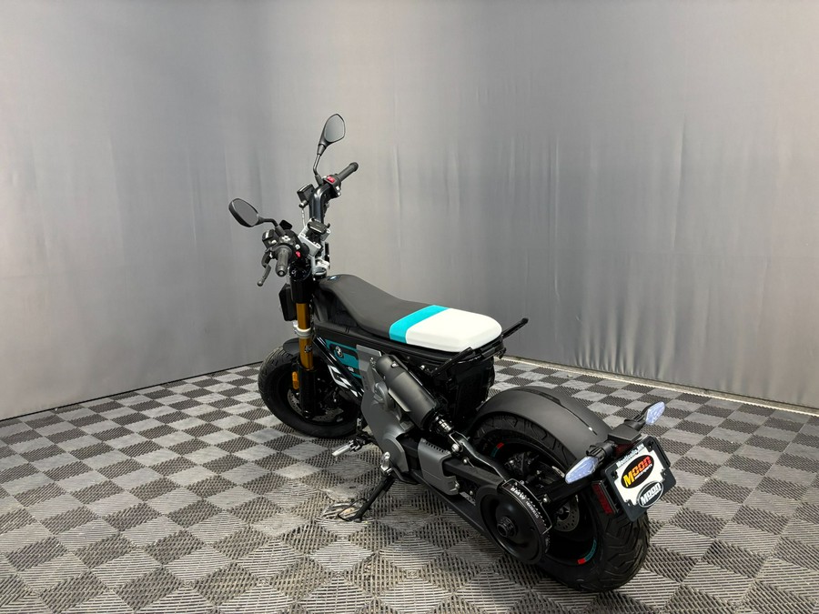 2024 BMW CE 02
