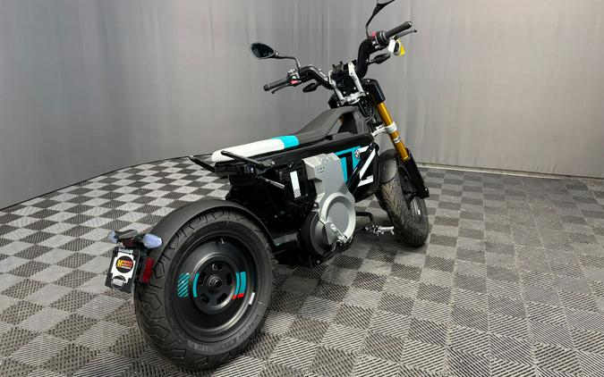 2024 BMW CE 02