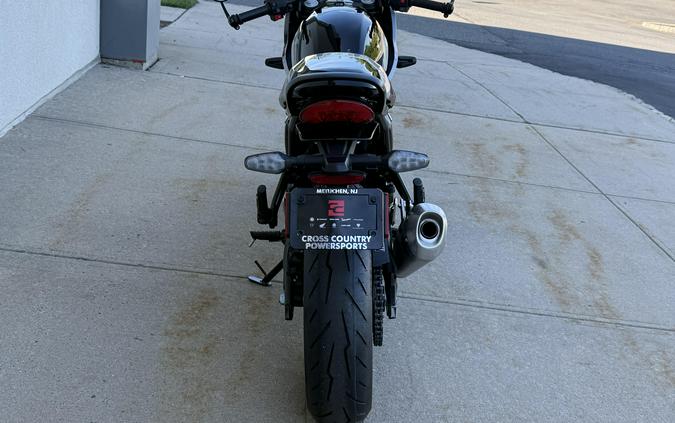 2026 Triumph Thruxton 400