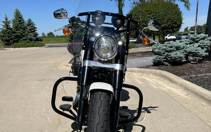 2018 Harley-Davidson® FLSL - Softail® Softail Slim®