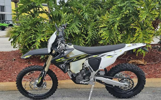 2026 Triumph TF 250-E Jet Black/Pure White 250-E