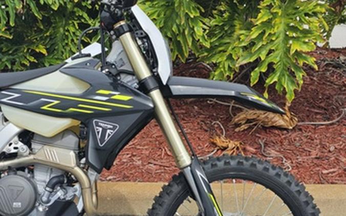 2026 Triumph TF 250-E Jet Black/Pure White 250-E