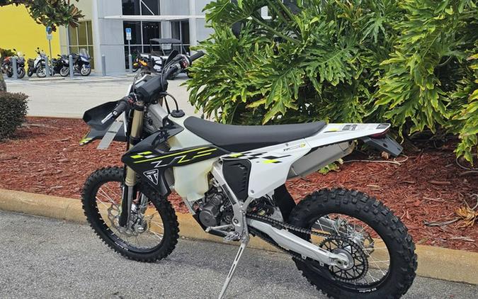 2026 Triumph TF 250-E Jet Black/Pure White 250-E