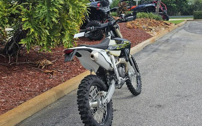 2026 Triumph TF 250-E Jet Black/Pure White 250-E