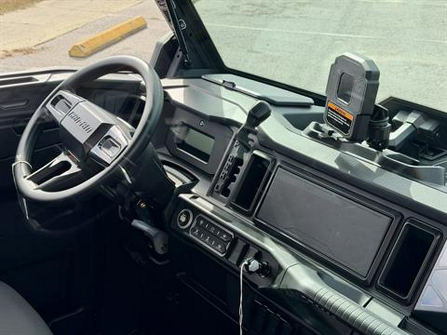 2026 Can-Am Defender MAX X MR HD11 With Half-Doors