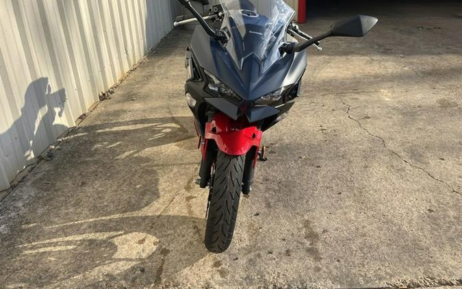 2026 Kawasaki Ninja 500 ABS Metallic Matte Twilight Blue