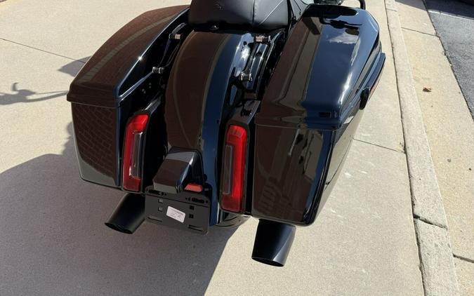 2026 Harley-Davidson® Road Glide® Vivid Black Black Trim