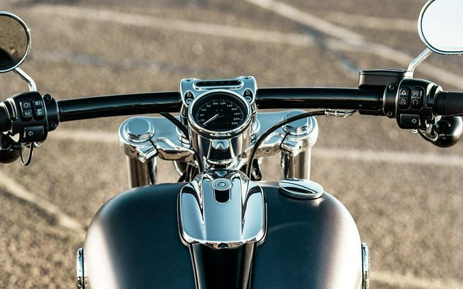 2017 Harley-Davidson Breakout®