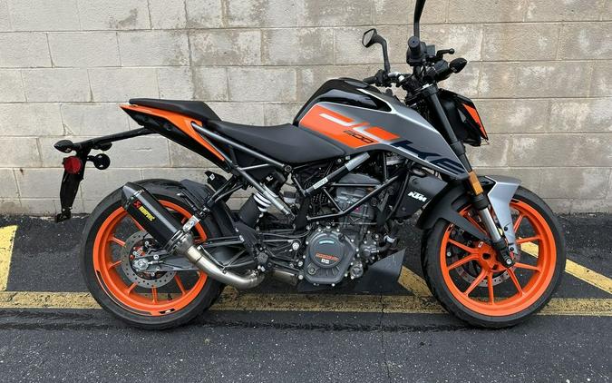 2023 KTM 200 Duke