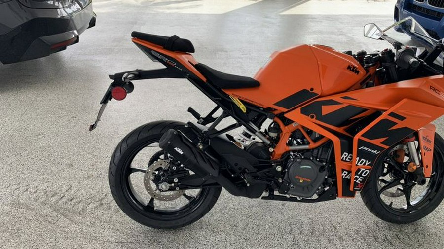 2023 KTM RC390 GP