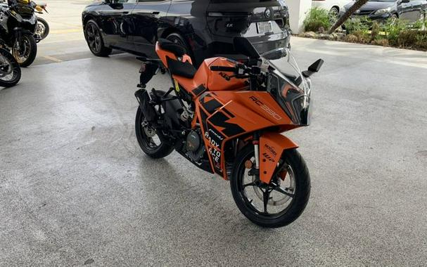 2023 KTM RC390 GP