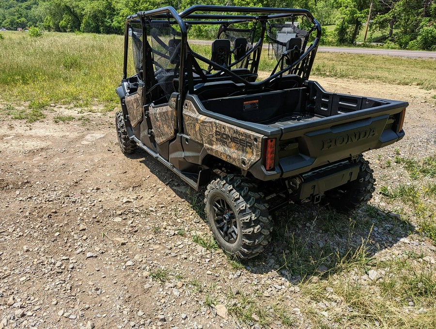 2023 Honda Pioneer 1000-6 Deluxe Crew