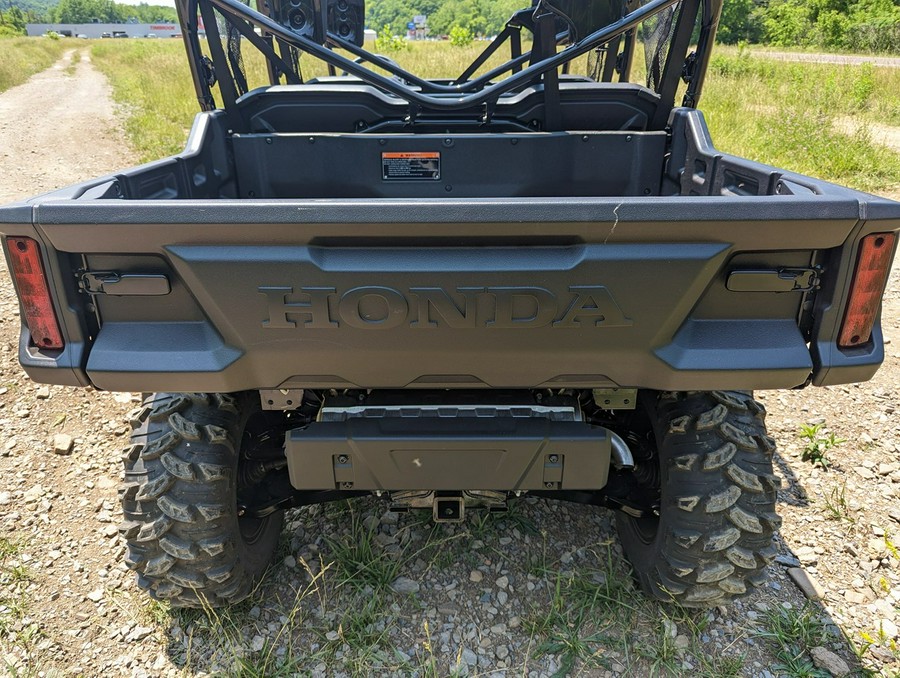 2023 Honda Pioneer 1000-6 Deluxe Crew