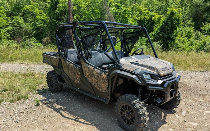 2023 Honda Pioneer 1000-6 Deluxe Crew