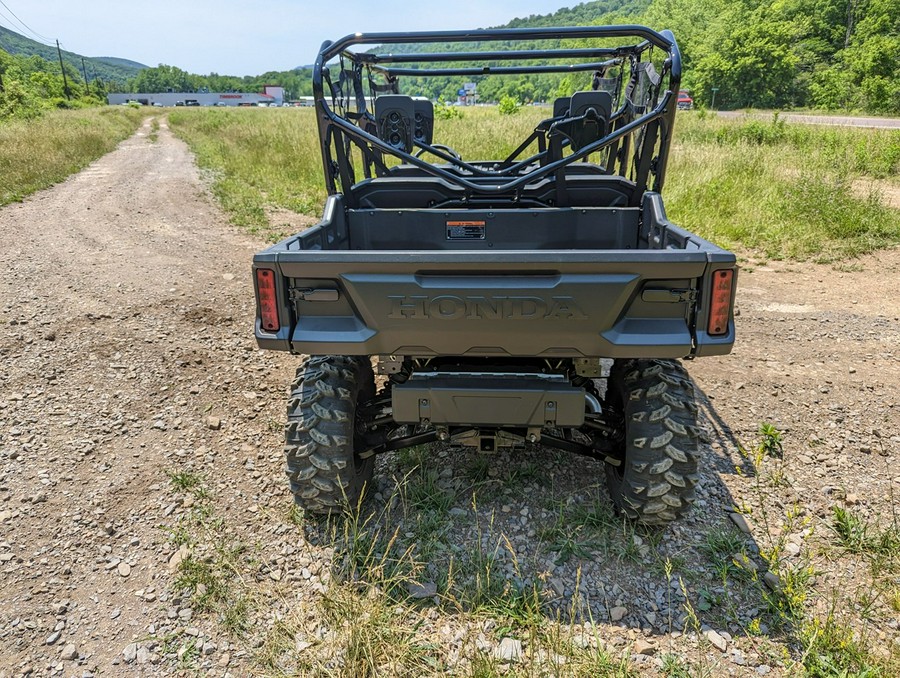 2023 Honda Pioneer 1000-6 Deluxe Crew