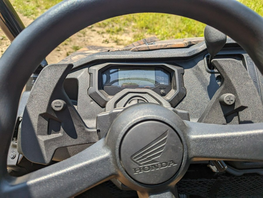 2023 Honda Pioneer 1000-6 Deluxe Crew