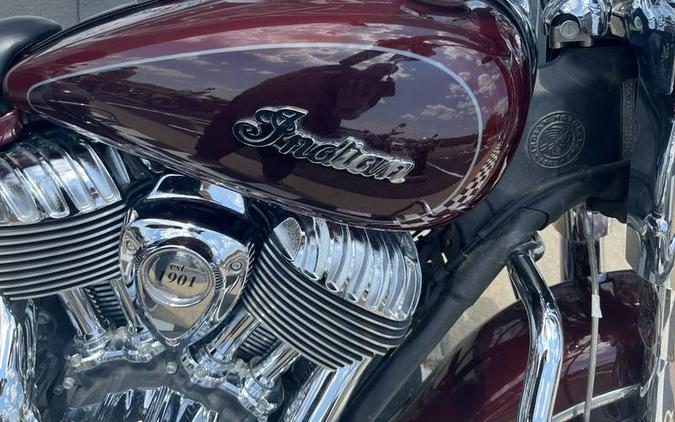 2021 Indian Motorcycle® Springfield® Maroon Metallic/Crimson Metallic