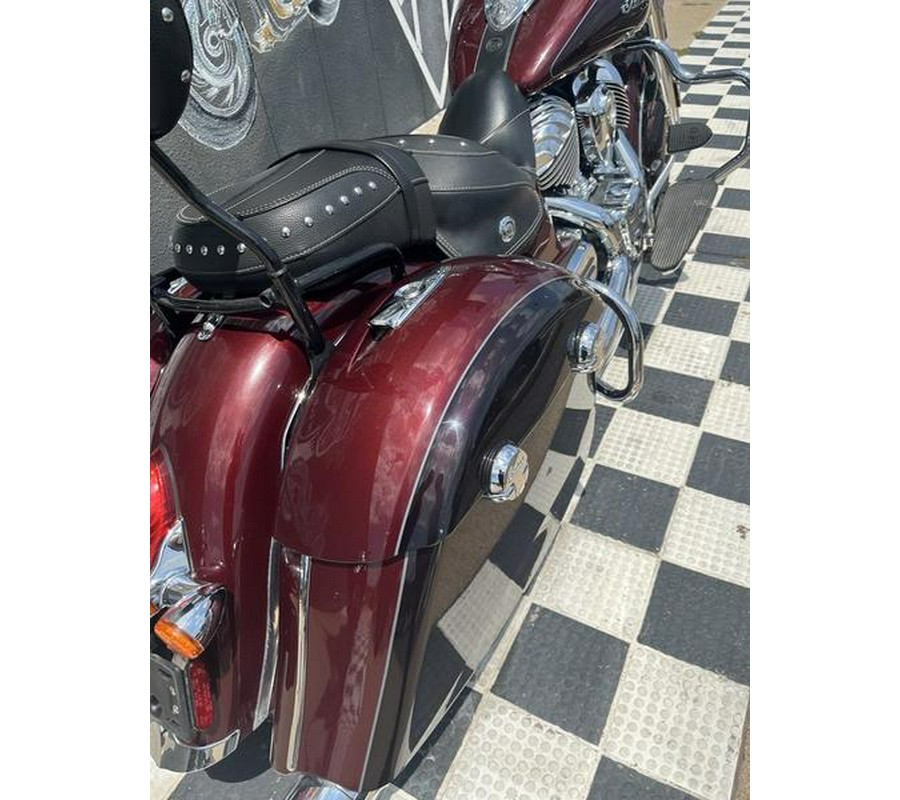 2021 Indian Motorcycle® Springfield® Maroon Metallic/Crimson Metallic