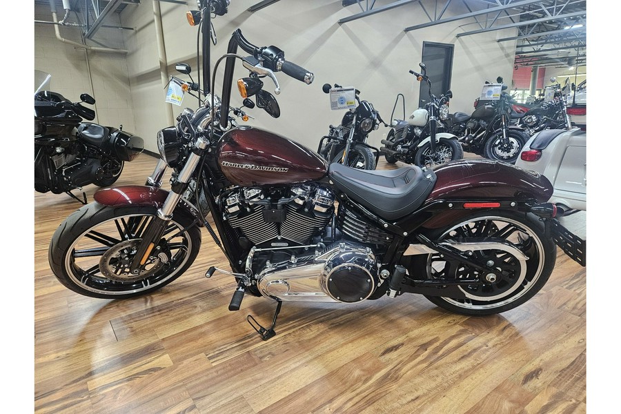 2018 Harley-Davidson® BREAKOUT