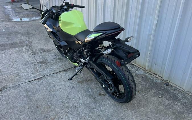 2026 Kawasaki Ninja 500 ABS Metallic Yellowish Green/Ebony