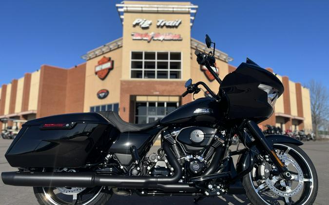 2026 Harley-Davidson® FLTRX Road Glide® Vivid Black